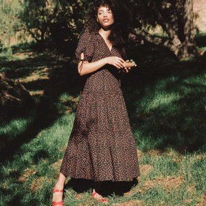 CD The Augusta Dress Petites In Noir Pollinator